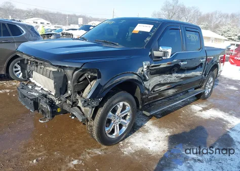 2023 Ford F-150 Lariat z USA, uszkodzony, nr VIN 1FTFW1ED1PFB40611